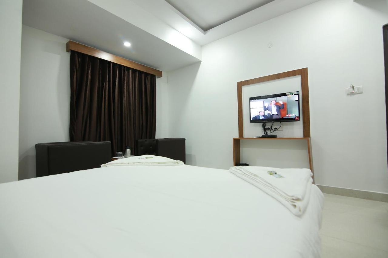 Hotel Bg Inn Bangalore Extérieur photo