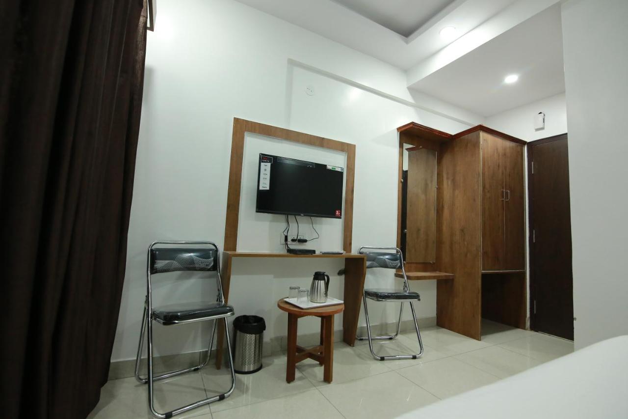 Hotel Bg Inn Bangalore Extérieur photo